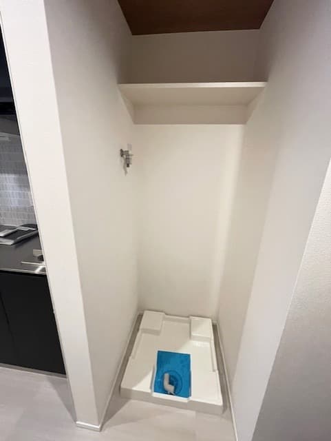 Room image 11