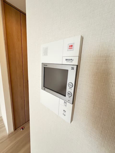 Room image 14