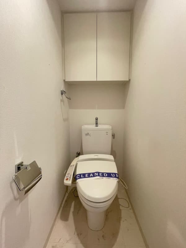 Room image 12