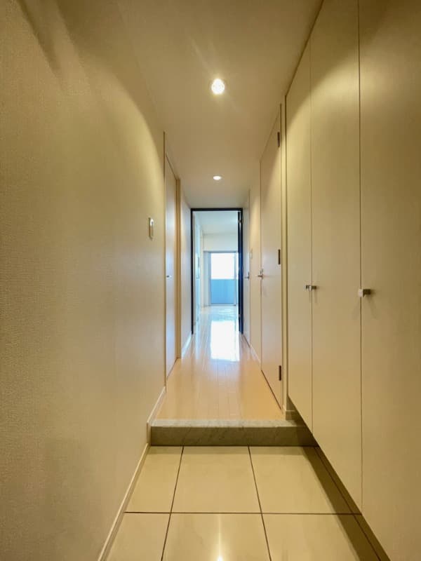 Room image 14