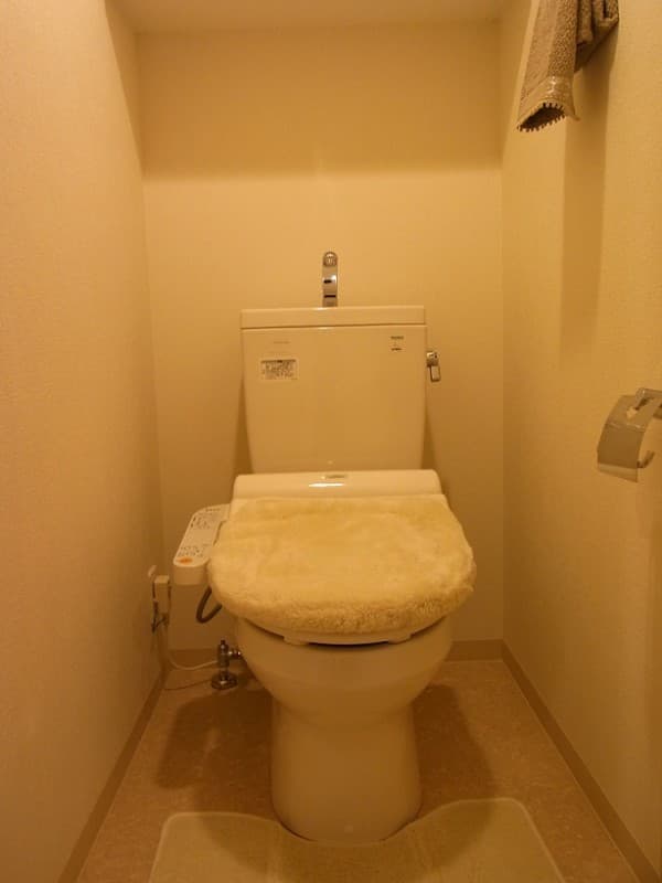 Room image 8