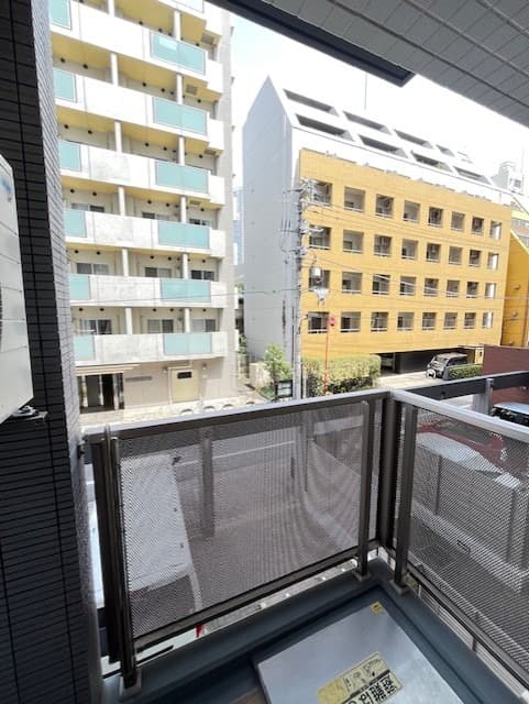 Room image 12