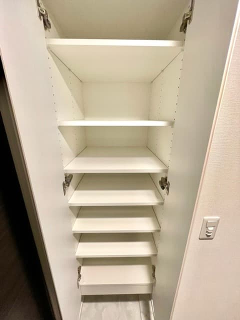 Room image 13