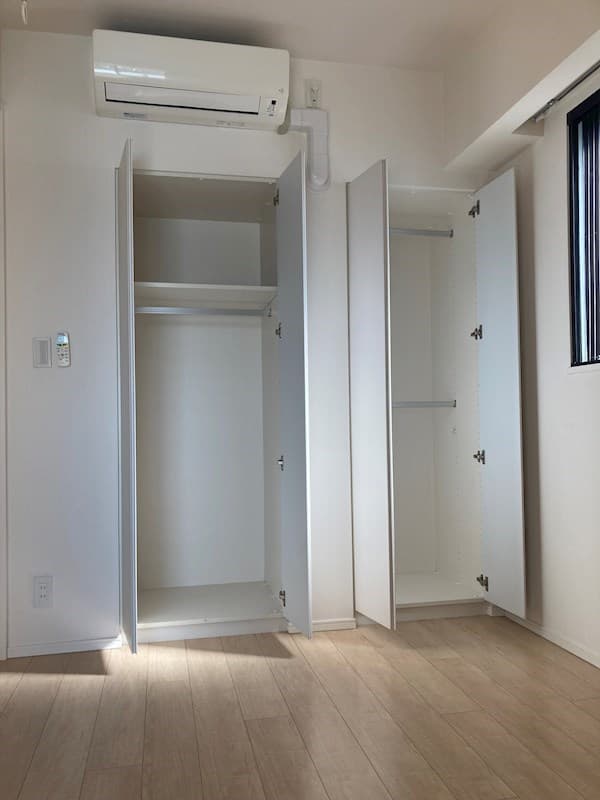 Room image 12