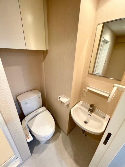 Room image 9