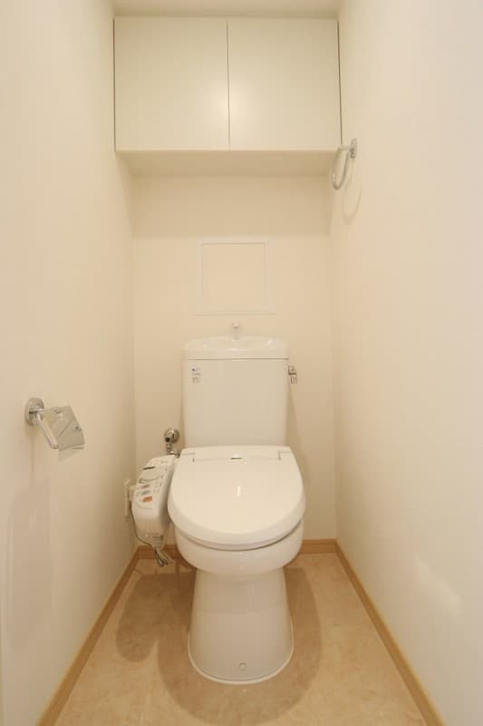 Room image 8