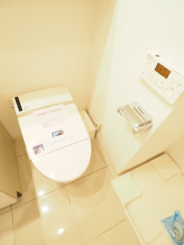 Room image 10