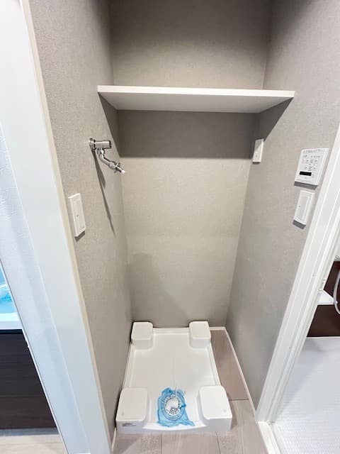 Room image 11