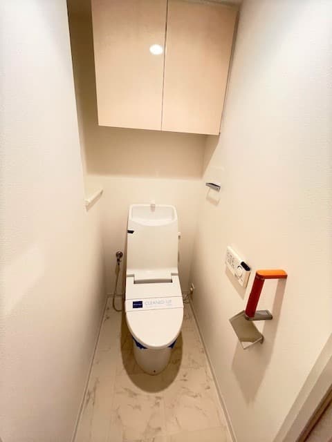 Room image 15