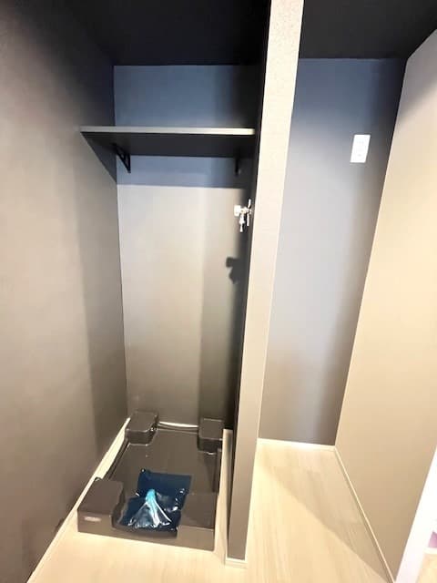 Room image 12