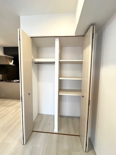 Room image 13