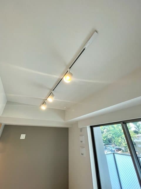 Room image 15