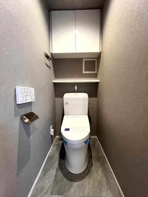 Room image 13
