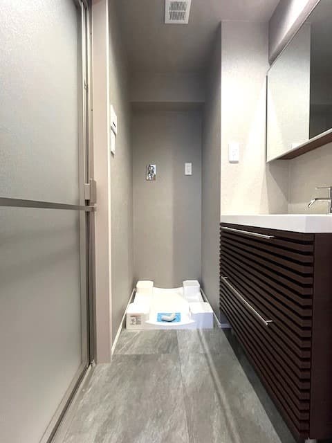 Room image 15