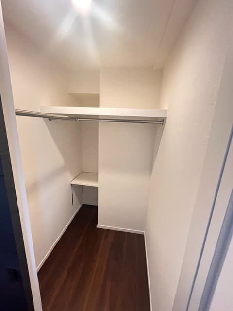 Room image 15
