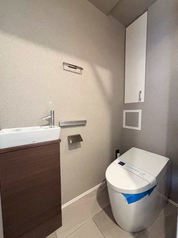 Room image 9