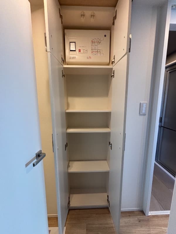 Room image 12
