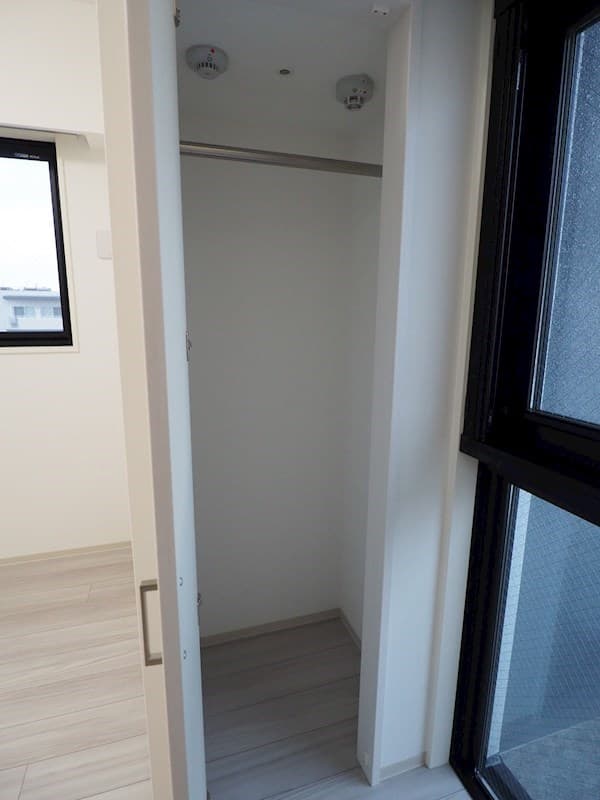 Room image 15