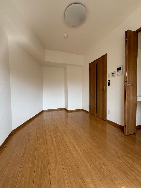 Preview interior of Laclas Kikuna