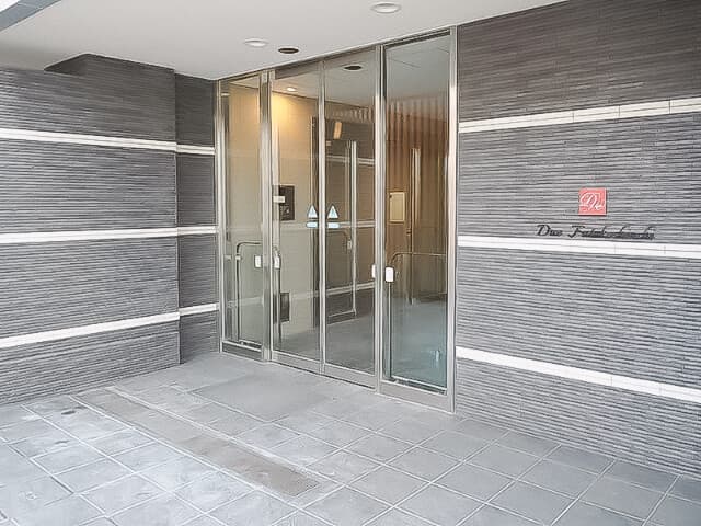 Room image 15