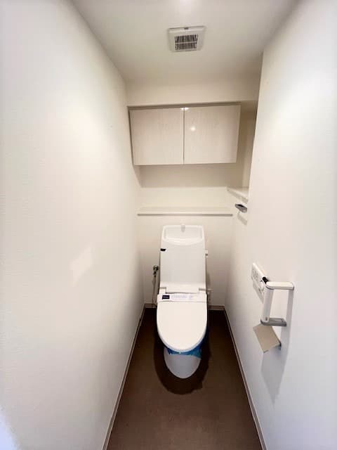Room image 14