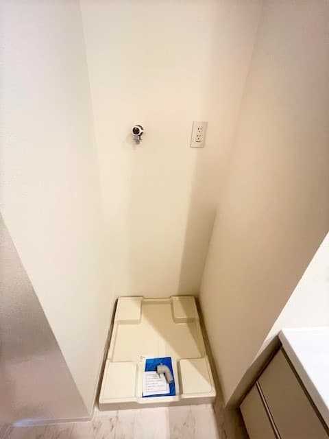Room image 15