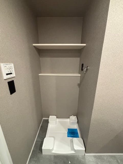 Room image 10