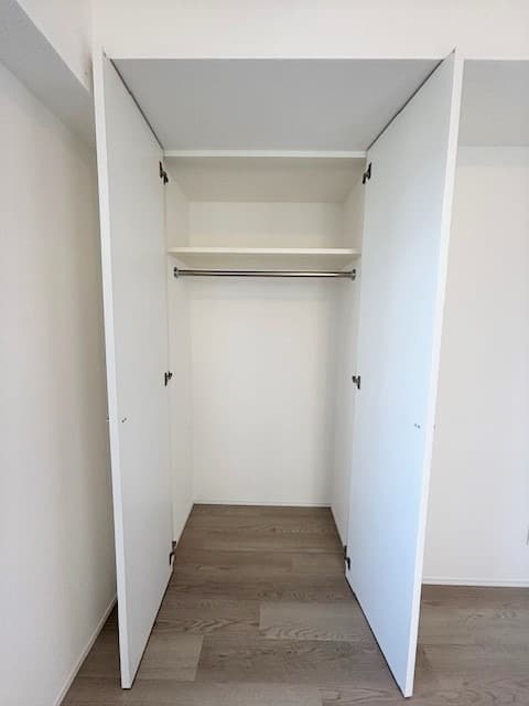 Room image 13