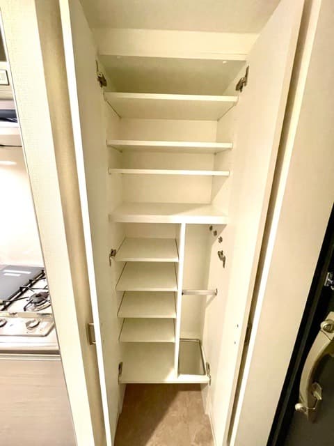 Room image 10