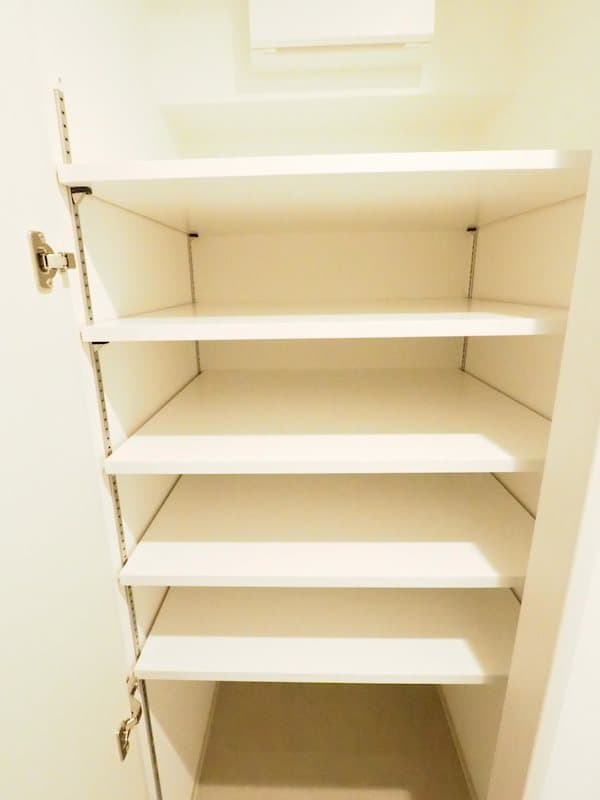 Room image 12