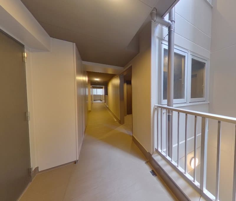 Room image 13