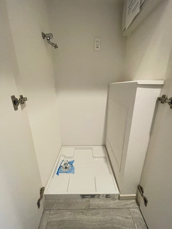 Room image 12