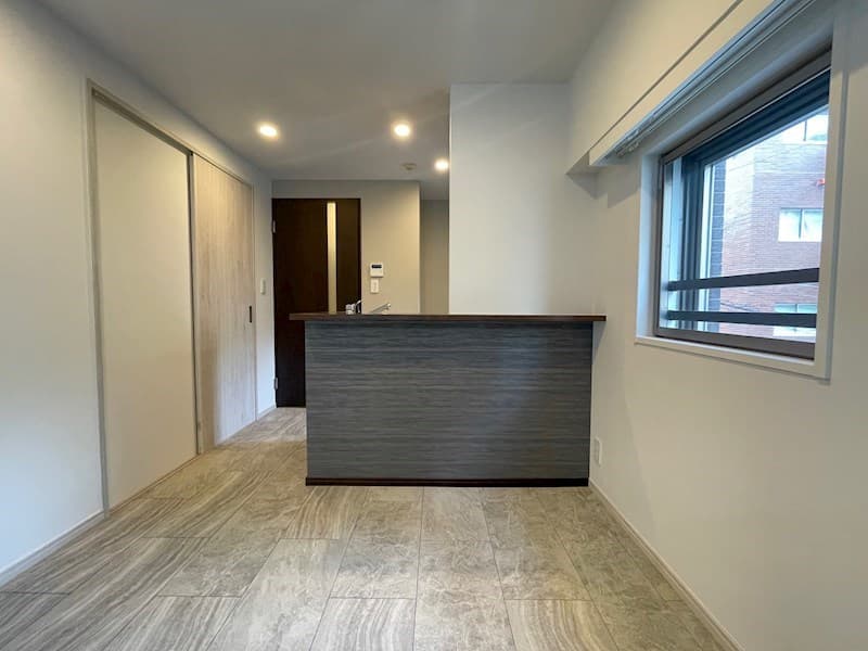 Room image 15