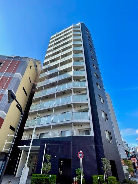 Main exterior of Residia Omori III