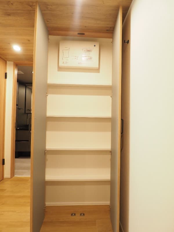 Room image 13