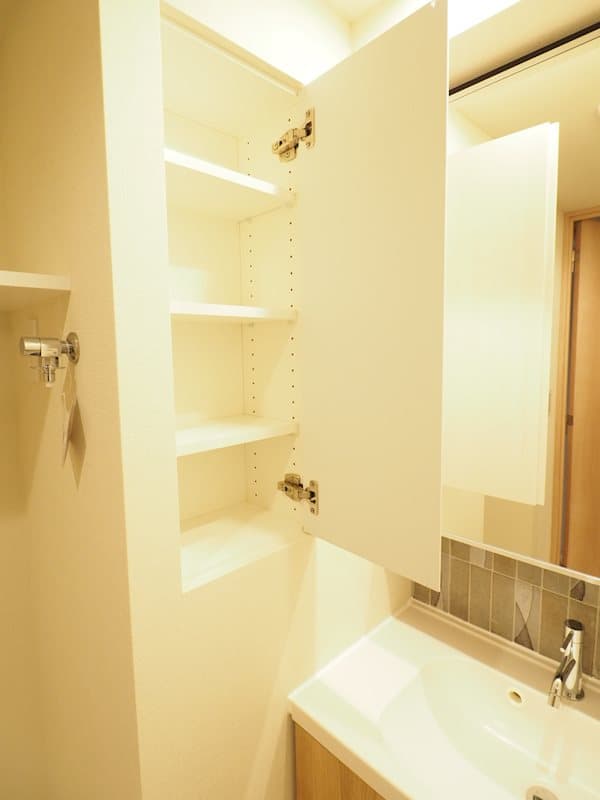 Room image 12