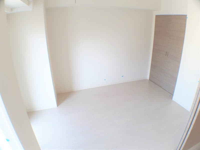 Room image 15