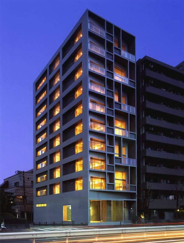Main exterior of Residia Meguro III