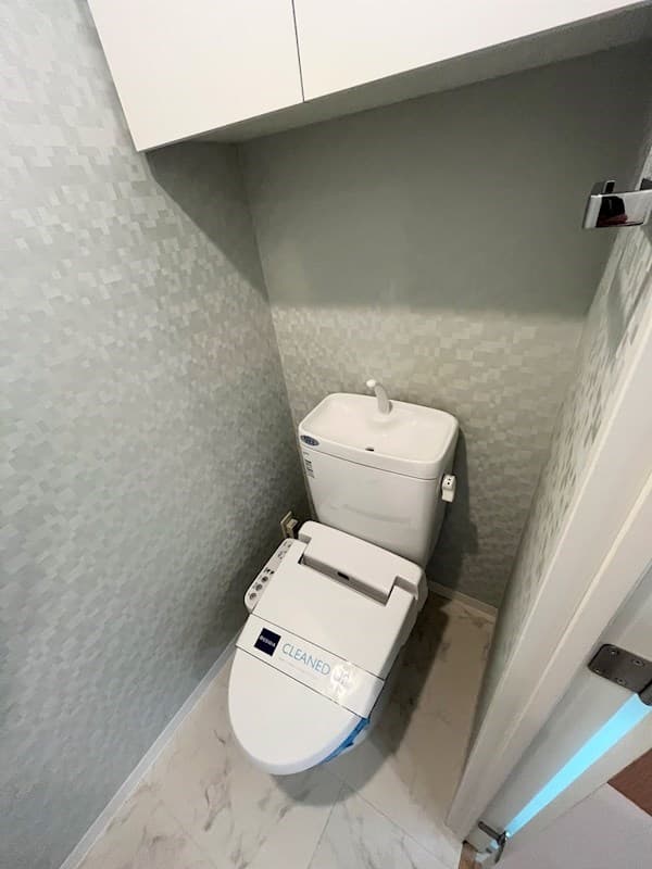 Room image 8