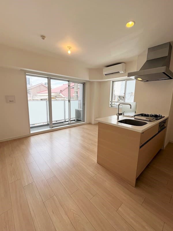 Room image 12
