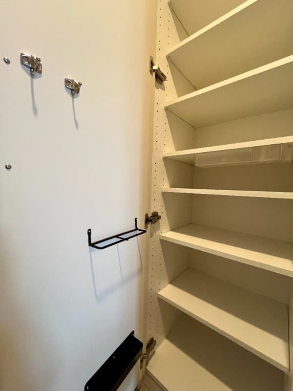 Room image 12