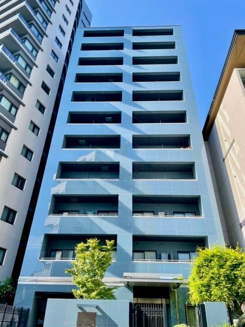 Main exterior of Residia Ueno Ikenohata