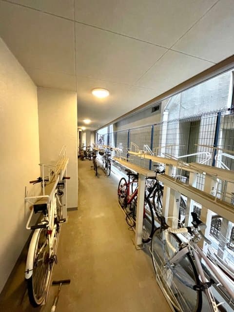 Room image 13
