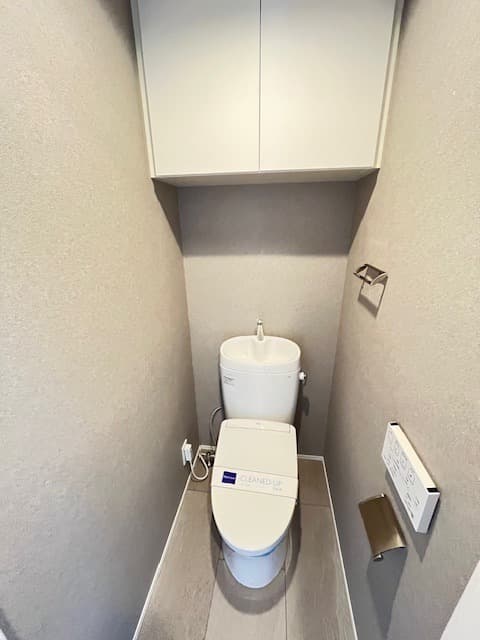 Room image 10