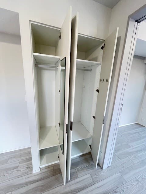 Room image 11