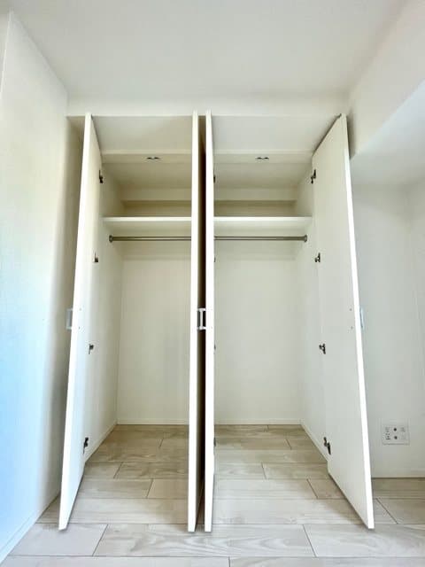 Room image 11