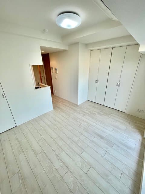 Room image 13