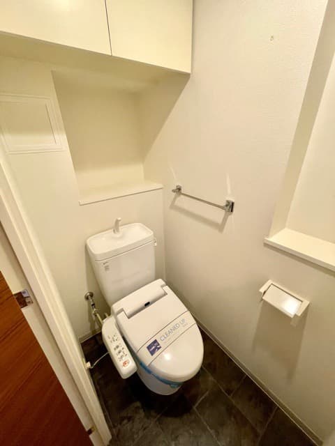 Room image 10