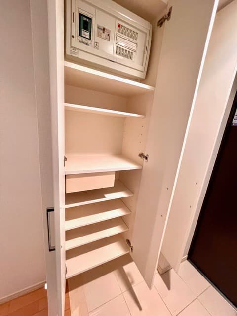 Room image 13