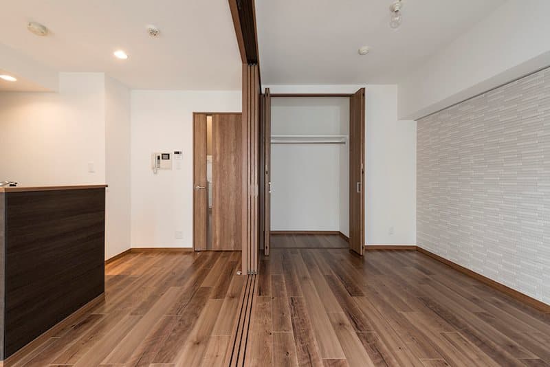 Room image 11